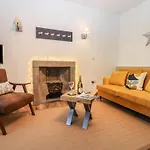 Teal بيت للعطل *